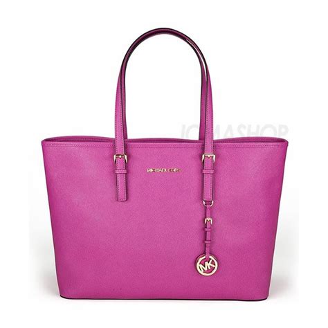 Michael Kors Jet Set Travel Medium Multifunction Tote in Fuschia